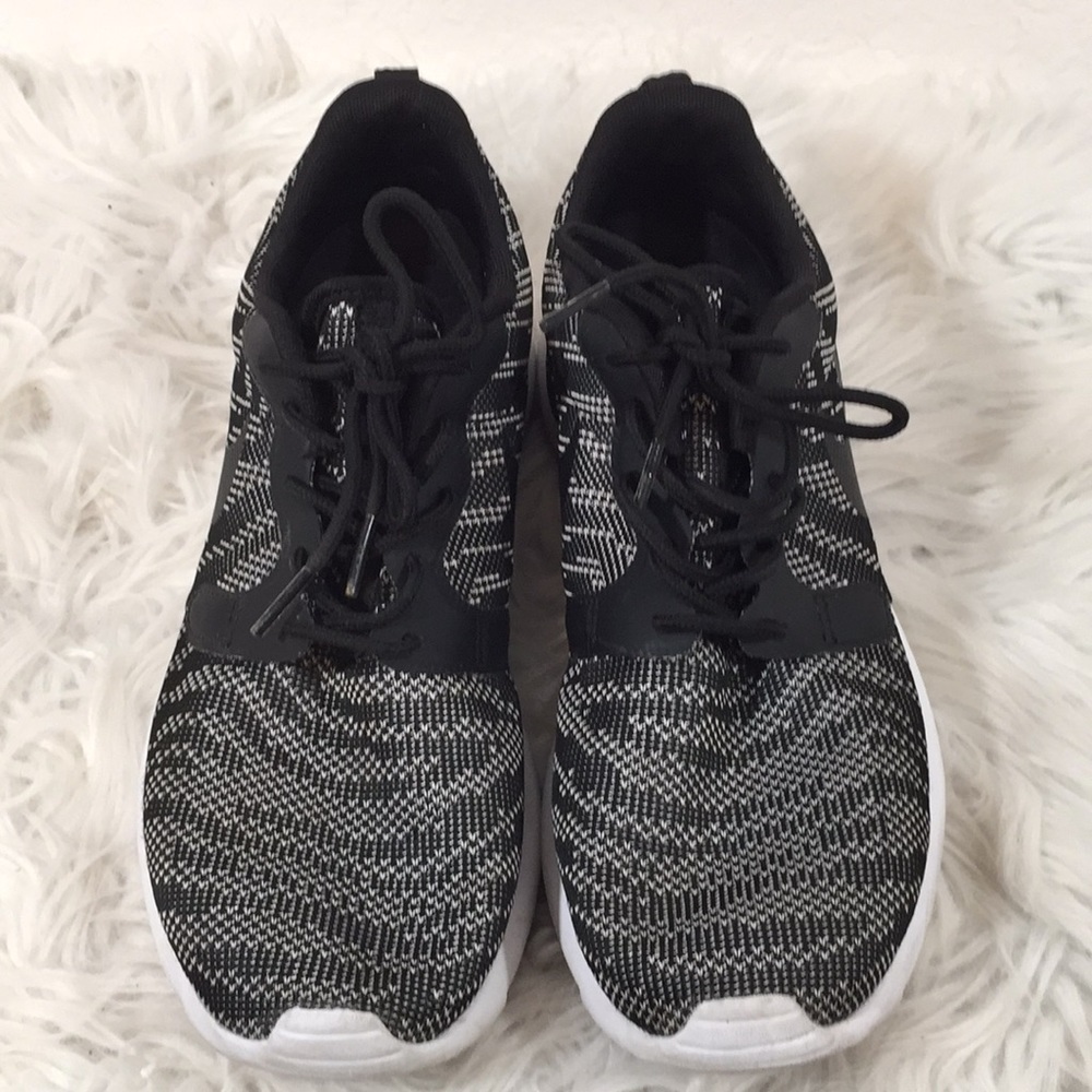 Nike Roshe Run Jacquard Obsidian Black/White sz. 9 - Picture 4 of 9